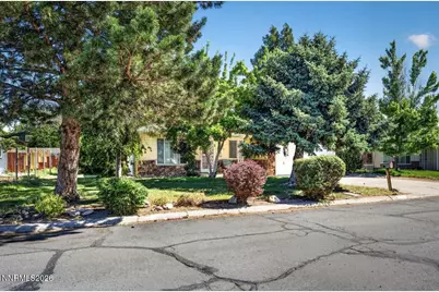 1055 Curti Drive, Reno, NV 89502 - Photo 3