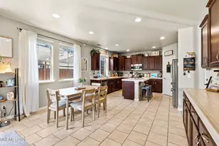 3959 White Oak Ln, Sparks, NV 89436 - Photo 7