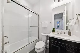 2348 Hammer Fls Dr, Reno, NV 89521 - Photo 29