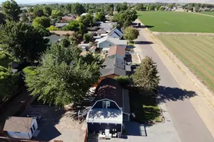230 N Mountain View St, Yerington, NV 89447 - Photo 27