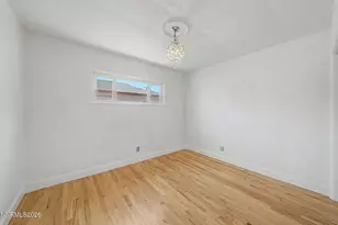 1155 Brentwood Dr, Reno, NV 89502 - Photo 19