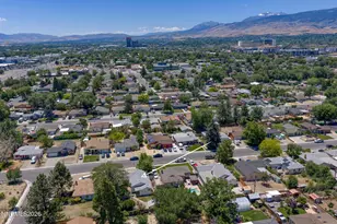 1155 Brentwood Dr, Reno, NV 89502 - Photo 31