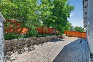 2975 Bryan St, Reno, NV 89503 - Photo 35