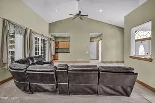 7305 Diamond Oaks Ct, Sparks, NV 89436 - Photo 19