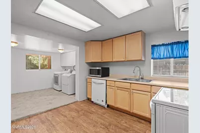 1239 Patrick Avenue, Reno, NV 89509 - Photo 11