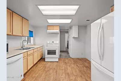 1239 Patrick Avenue, Reno, NV 89509 - Photo 13