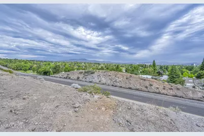 6008 Kelly Heights Way, Reno, NV 89519 - Photo 37