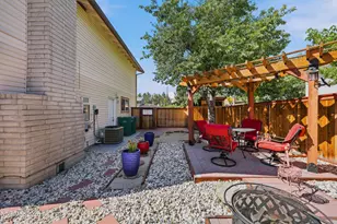810 Autumn Hills Dr, Reno, NV 89511 - Photo 41