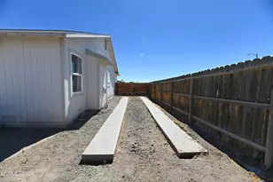 420 Fort Sutter Blvd, Fernley, NV 89408 - Photo 17