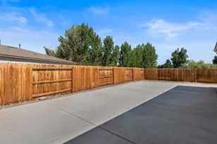 2635 Emerson Cir, Fernley, NV 89408 - Photo 35