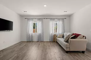 2635 Emerson Cir, Fernley, NV 89408 - Photo 7