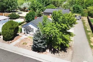 1295 Feather Way, Reno, NV 89509 - Photo 5