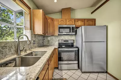 2080 Bonneville Avenue, Reno, NV 89503 - Photo 3