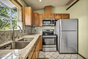 2080 Bonneville Ave, Reno, NV 89503 - Photo 3