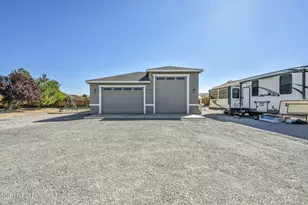 400 Sunset Springs Ln, Spanish Springs, NV 89441 - Photo 3