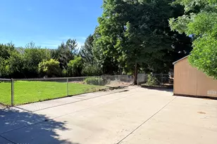 220 Mia Dr, Sparks, NV 89436 - Photo 15