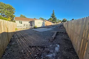 1055 Tudor Ct, Reno, NV 89503 - Photo 33