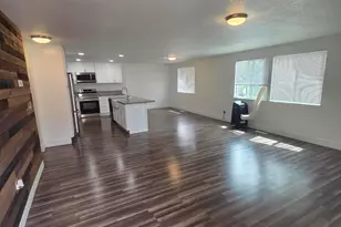 1055 Tudor Ct, Reno, NV 89503 - Photo 7