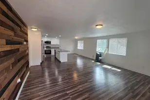 1055 Tudor Ct, Reno, NV 89503 - Photo 9