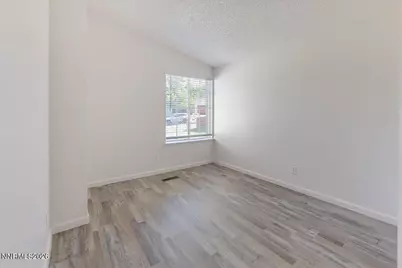 6333 Walnut Creek Road, Reno, NV 89523 - Photo 13