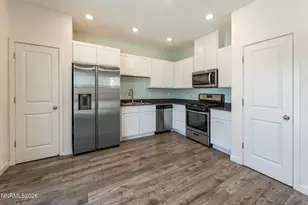 8821 Sky Wind Rd, Reno, NV 89506 - Photo 5