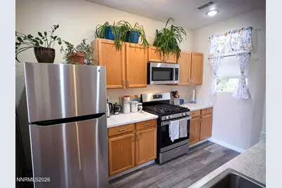 8630 Malibu Drive, Reno, NV 89506 - Photo 3