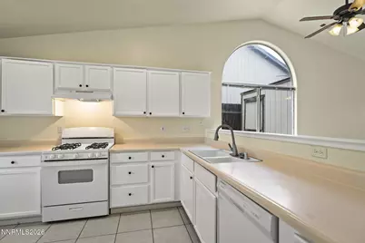 11665 Claim Stake Drive, Reno, NV 89506 - Photo 9