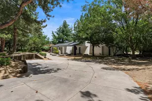 1027 Spencer St, Carson City, NV 89703 - Photo 3
