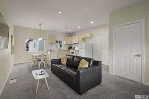121 Caliente St, Reno, NV 89509 - Photo 3