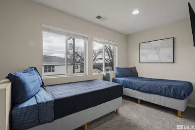 121 Caliente Street, Reno, NV 89509 - Photo 9