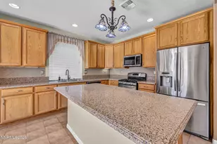 8070 Opal Station Dr, Reno, NV 89506 - Photo 9