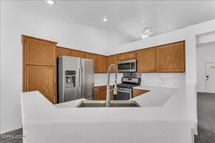 8599 Turtle Creek Ct, Reno, NV 89506 - Photo 15