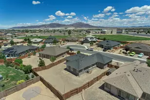 2209 Windrow Dr, Fernley, NV 89408 - Photo 35