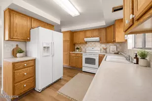 2501 Trentham Way, Reno, NV 89509 - Photo 9