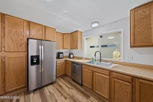 852 E York Wy, Sparks, NV 89434 - Photo 11
