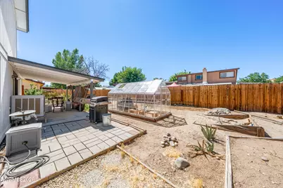 852 E York Way, Sparks, NV 89434 - Photo 37