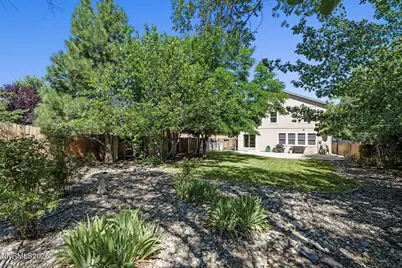 9490 Autumn Leaf Way, Reno, NV 89506 - Photo 25