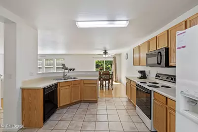 9490 Autumn Leaf Way, Reno, NV 89506 - Photo 11