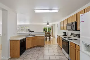 9490 Autumn Leaf Way, Reno, NV 89506 - Photo 11