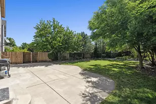 9490 Autumn Leaf Way, Reno, NV 89506 - Photo 27