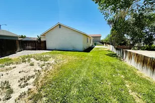 1952 3 Iron Ct, Fernley, NV 89408 - Photo 25