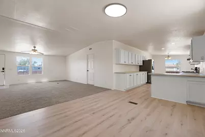 2705 Toiyabe Street, Silver Springs, NV 89429 - Photo 9