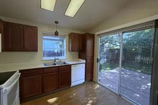 1081 Shadelands Ct, Reno, NV 89523 - Photo 11