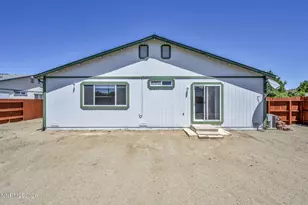 17704 Georgetown Dr, Reno, NV 89508 - Photo 27