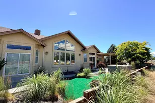 901 Sweetwater Dr, Gardnerville, NV 89460 - Photo 3