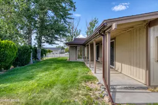 802 Lyell Way, Gardnerville, NV 89460 - Photo 33