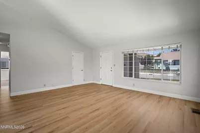 6796 Dorchester Drive, Sparks, NV 89436 - Photo 9
