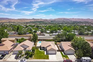 6796 Dorchester Dr, Sparks, NV 89436 - Photo 3