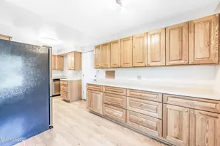 3985 Kentwood Ct, Reno, NV 89503 - Photo 5