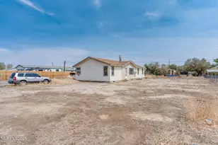 2820 Truckee St, Silver Springs, NV 89429 - Photo 15